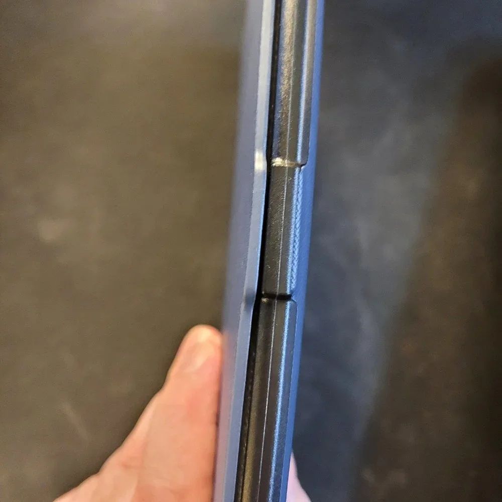 Authentic Omoton Kindle Paperwhite (pre-2018 models) hardshell case, NIB, blue